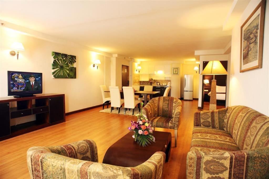 Furama Chiang Mai Hotel Room photo